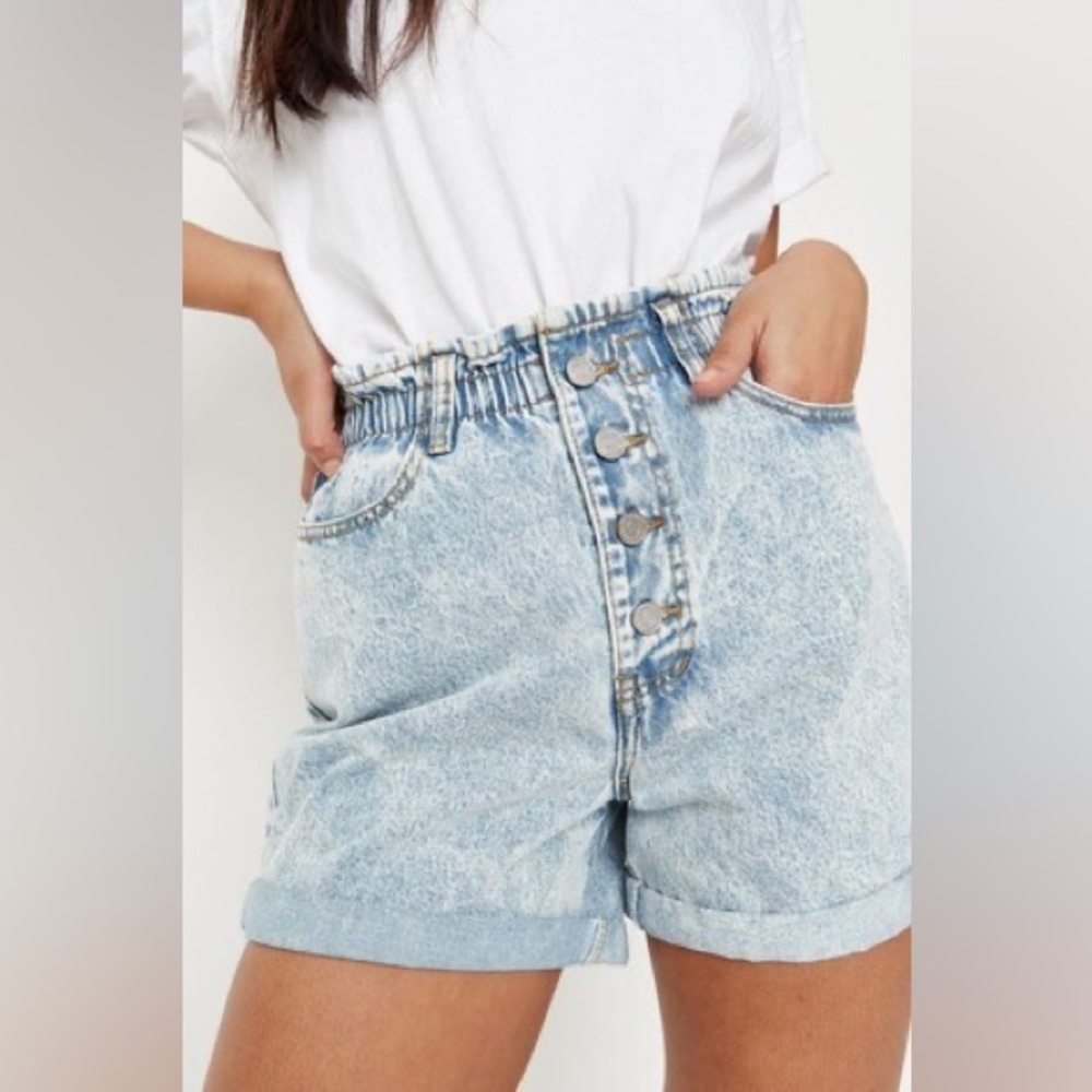 MISSGUIDED - Button Paperbag Waist Denim Shorts